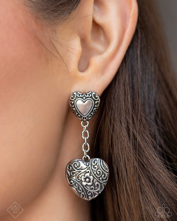 Rustic Reveal - Silver Earring