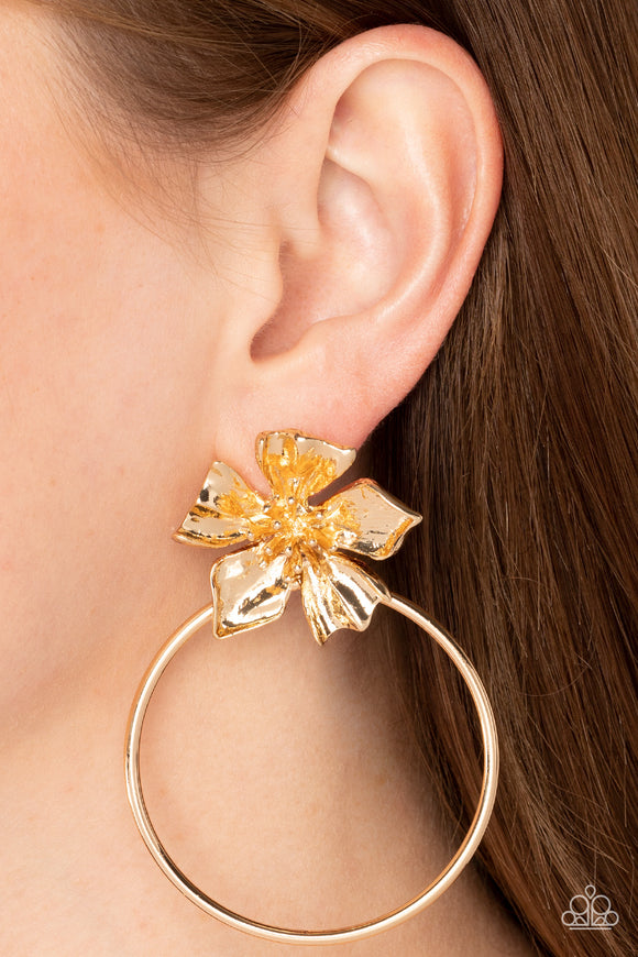 Buttercup Bliss - Gold Earring