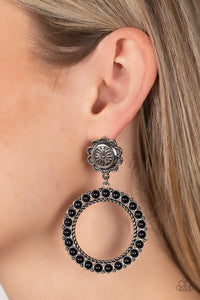 Playfully Prairie - Black Earring