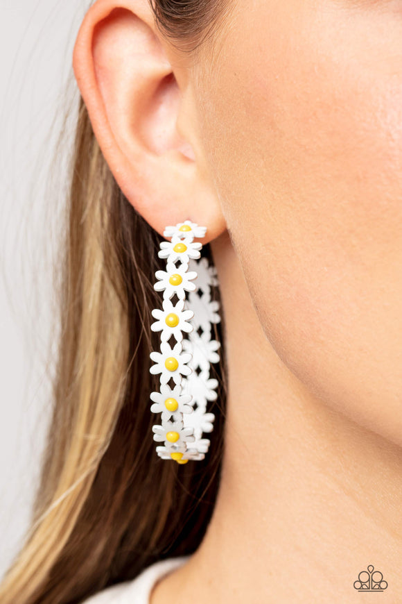 Daisy Disposition - White Earring